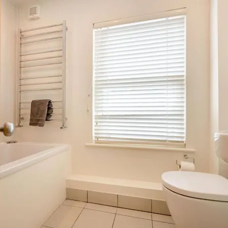 2 Bed In Oc-89257 Feriehus *