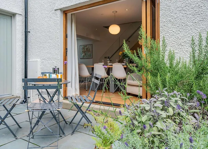 بيت للعطل 2 Bed In Oc-89257 *